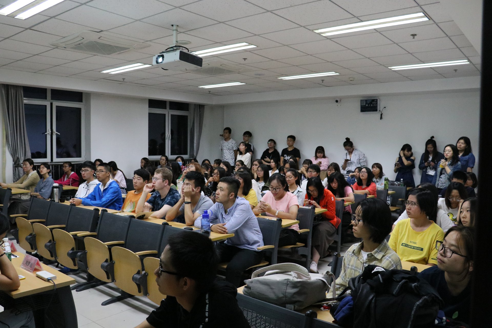 为解决新生在大学开云官方端网站登录入